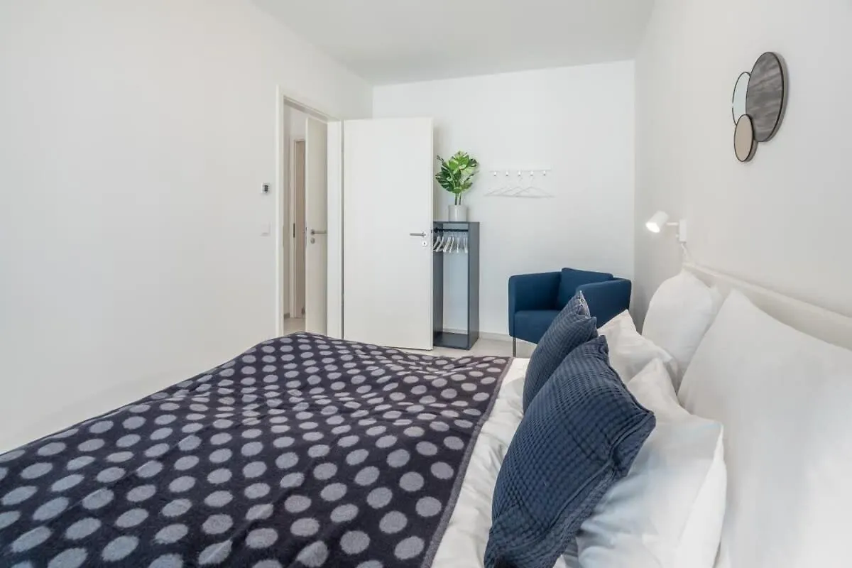 Modern Apt In Authentic Central Area Budapest Lägenhet