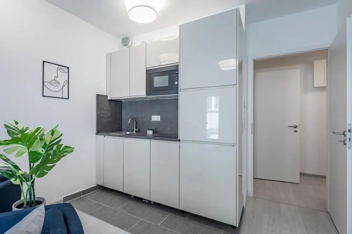 Apartment Modern Apt In Authentic Central Area Budapest