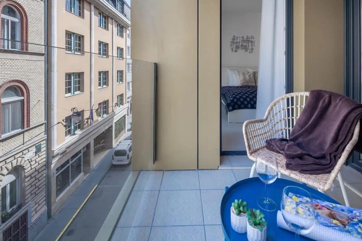 Modern Apt In Authentic Central Area Budapest